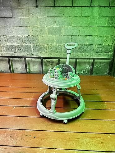 Детские ходунки Babywalker с игровой панелью и родительской ручкой -
