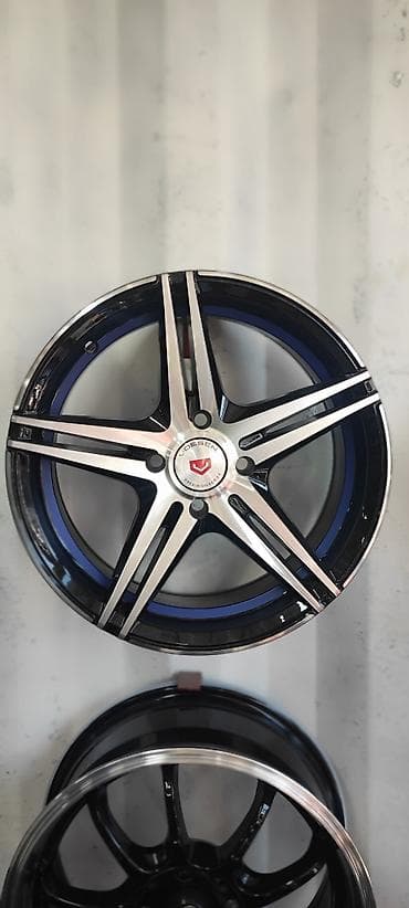 Литые Диски R 19 Vossen, отверстий - 4