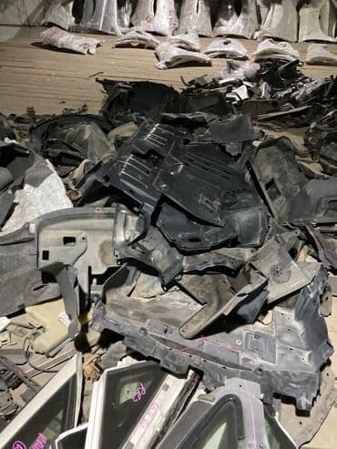 купить диск на машину: Подкрылок Toyota, Б/у, Оригинал — 1