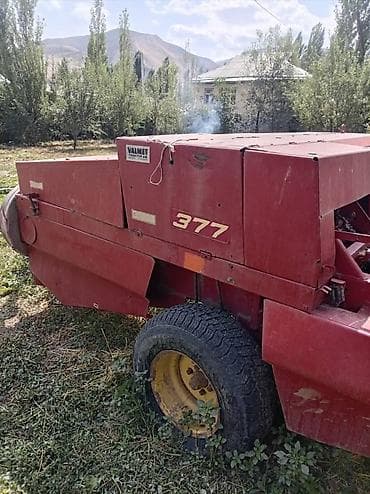 Пресс-подборщик тюковый New Holland Hayliner 377 - Навесной/прицепной — 2