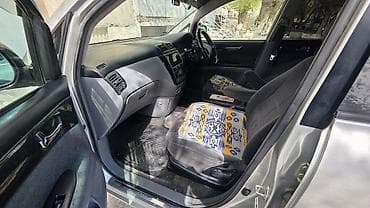 матих: Toyota Ipsum: 2002 г., 2.4 л, Автомат, Бензин, Минивэн — 5