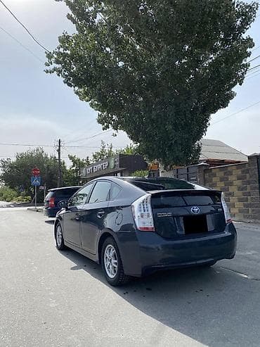 ключ на приус: Toyota Prius: 2011 г., Автомат, Гибрид — 8