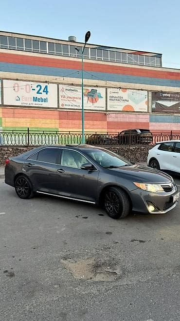 Продажа авто: Toyota Camry: 2012 г., 2.5 л, Автомат, Бензин, Седан — 4