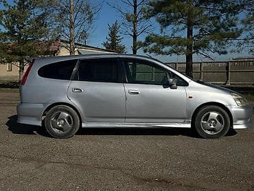 honda stepwgn 1: Honda Stream: 2002 г., 2 л, Типтроник, Бензин, Минивэн — 5