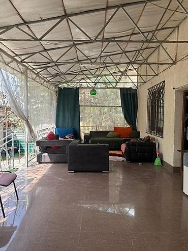 250 м², 6 комнат, Парковка