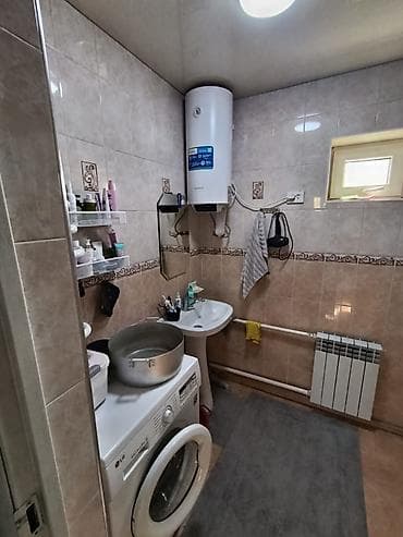 гранд орнок: 🏡 Продается 2-этажный дом в Ак-Ордо 3! 📍 Улица: Жаны Муун ✨ Основные — 4