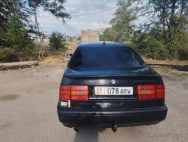 down pipe: Volkswagen Passat: 1994 г., 2 л, Механика, Бензин, Седан — 4