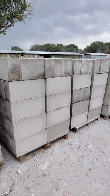 Бетонные блоки — универсальный строительный материал, широко