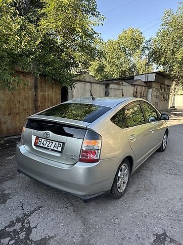 селика: Toyota Prius: 2004 г., 1.5 л, Вариатор, Гибрид, Лифтбек — 5
