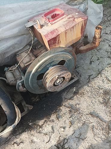 Продаю китайский одно поршневой дизельный двигатель на разбор так как