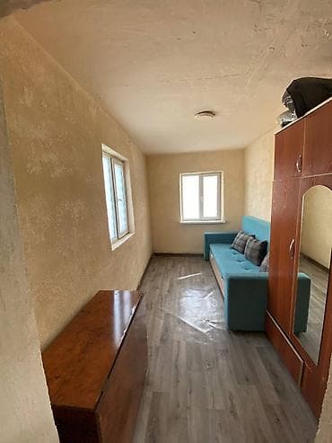 мансара: Дом с участком туз н.серафимовка 3 ком 48кв м и есть 2 комнат снизу — 3