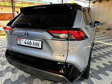 двер гольф 2: Toyota RAV4: 2021 г., 2.5 л, Вариатор, Гибрид, Кроссовер — 9