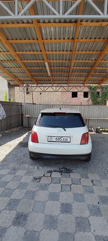 5: Toyota Ist: 2003 г., 1.5 л, Автомат, Бензин, Хэтчбэк — 4