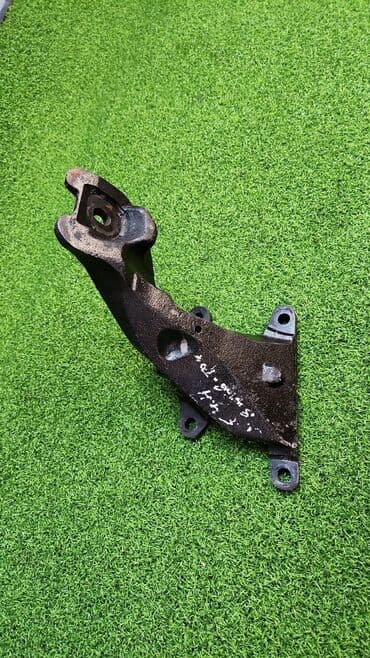 n62: Несущий кранштэйн двс правый е53 рест N62 6 757 708 Год 2005 В — 1