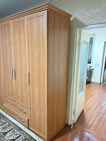 с мебелью: 🪑 Продаю мебель 🏠 🪑 Столы 🪑 Стулья 🚪 Шкаф 📦 И другие вещи для дома ✅ — 3