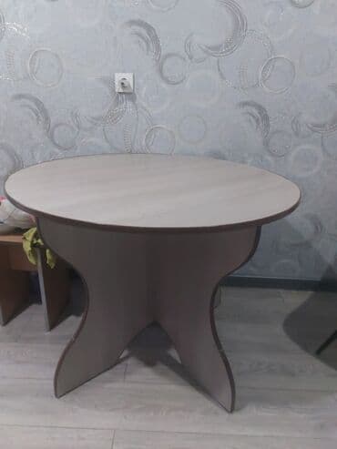 кухный буу: Кухонный стол, Круглый, Нераскладной — 1