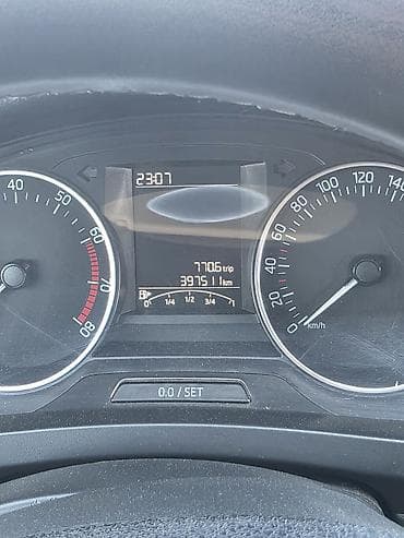 avanta id: Skoda Rapid: 2016 г., Механика, Бензин, Седан — 9