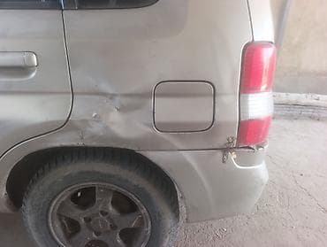 Продажа авто: Mazda Demio: 2002 г., 1.3 л, Автомат, Бензин, Хэтчбэк — 3