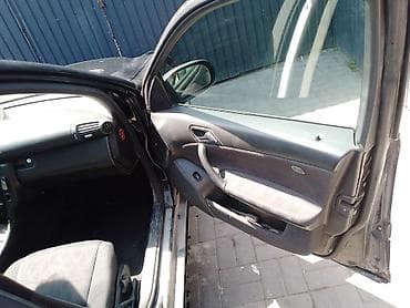 бишкек автомобили: Mercedes-Benz C-Class: 2002 г., 2.2 л, Кол менен иштөөчү, Дизель, Седан — 2
