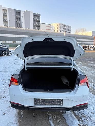 аванта 7: Hyundai Avante: 2021 г., Гибрид — 5