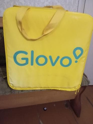 Личные вещи: Термосумка-рюкзак для доставки еды Glovo, ярко‑жёлтая. Особенности: - — 1