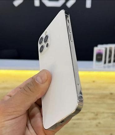 apple iphone: IPhone 12 Pro, Б/у, 256 ГБ, Белый, Чехол, 75 % — 2