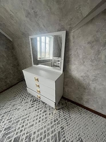 string art: Спальный гарнитур в современном стиле, светло‑серый/молочный велюр и — 4