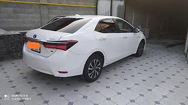 Унаа: Toyota Corolla: 2019 г., 1.8 л, Автомат, Гибрид, Седан — 2