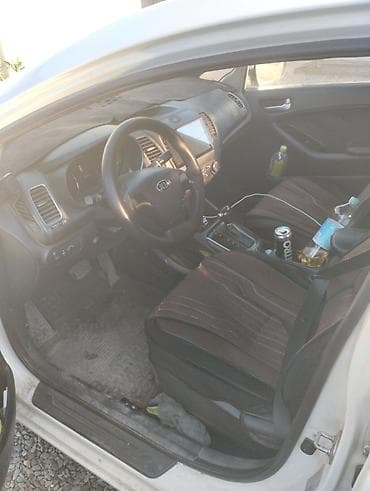 ct 200h: Kia Cerato: 2018 г., 1.6 л, Автомат, Бензин, Седан — 5