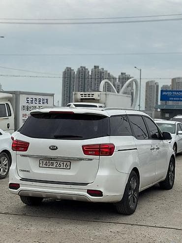 Kia Carnival: 2020 г., 2.2 л, Автомат, Дизель, Вэн/Минивэн — 1