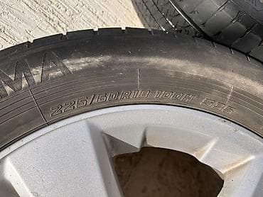 кочкор авто: Дөңгөлөктөр монтажда 225 / 60 / R 18, Жай, Колдонулган, Комплект — 7