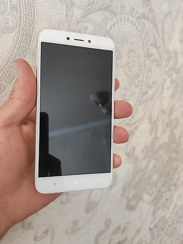 Техника и электроника: Продаю Redmi 4X 3/32gb с трещиной но работает отлично цена 1200 сом — 2