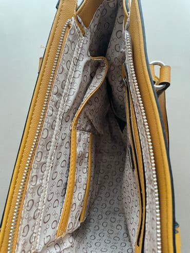 сумка клатч б у: Сумка Guess оригинал !! Пару выходов, идеальное состояние. Цвет  — 4