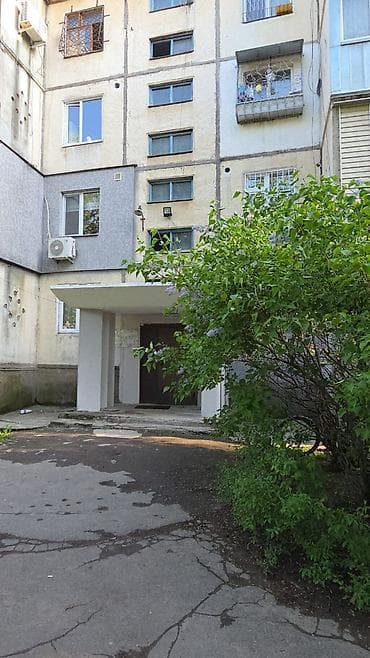парк ататюрк: 1 комната, 30 м², 104 серия, 1 этаж, Старый ремонт — 7