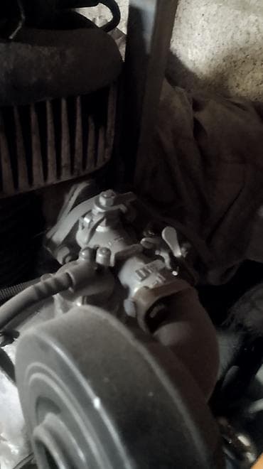 Внутренняя отделка: Бензиновый одноцилиндровый стационарный мотор СССР с ременным шкивом — 6