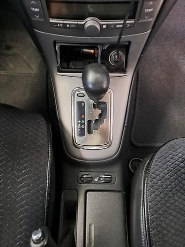 кален: Toyota Avensis: 2007 г., 2 л, Автомат, Бензин, Универсал — 7