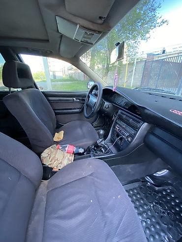 w210 4 2: Audi 100: 1993 г., 2.3 л, Ручные, Бензин, Седан — 7