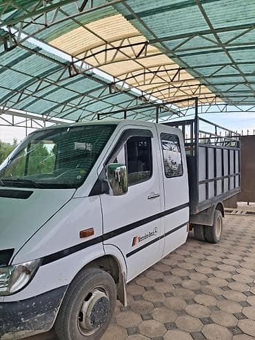 авто домик: Mercedes-Benz Sprinter грузовой, борт-фургон с двойной кабиной — 2