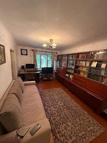 3 комнаты, 54 м², Хрущевка, 1 этаж, Старый ремонт