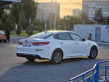 виндер: Kia K5: 2018 г., 2 л, Автомат, Газ, Седан — 1