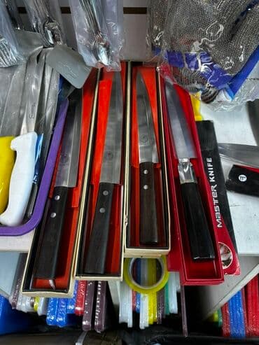 шеф нож: Профессиональные кухонные ножи и аксессуары Ассортимент: - Шеф-ножи — 2