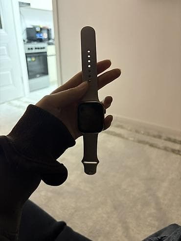 mi band 9: Смарт-часы с прямоугольным сенсорным экраном и силиконовым ремешком — 1