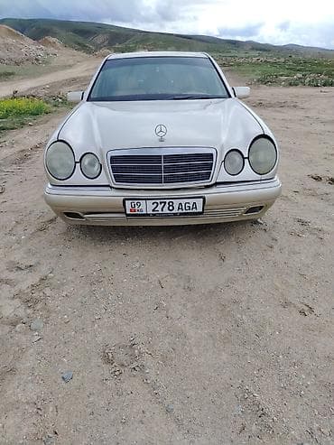 id 4: Mercedes-Benz E-Class: 1997 г., 3.2 л, Автомат, Бензин, Седан — 3