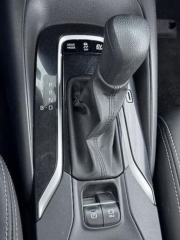 b class: Toyota Corolla: 2021 г., 1.8 л, Вариатор, Гибрид, Седан — 7