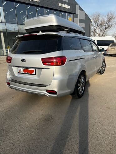 Линолеум: Kia Carnival: 2018 г., 2.2 л, Автомат, Дизель, Минивэн — 3