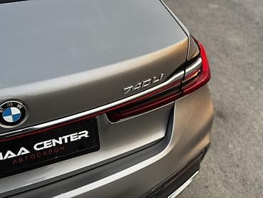 BMW 740: 2020 г., 3 л, Бензин, Седан — 7