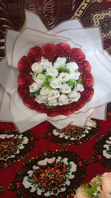 цветы не живые: Авторские букеты из искусственных роз. - Состав: плотные реалистичные — 2