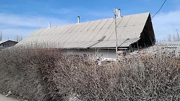 контейнер павильен: Продаётся жилой дом с приусадебным участком и бассейном. Основные — 5