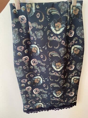 теннисный юбка: ZARA юбка-карандаш! Очень красиво сидит, подчеркивая изгибы. Ткань — 2