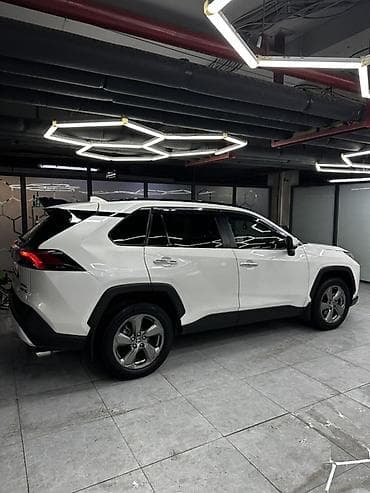 prius plus: Toyota RAV4: 2019 г., 2.5 л, Вариатор, Гибрид, Кроссовер — 7
